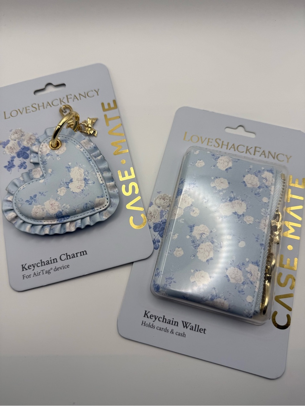 case-mate Light Blue Floral Heart Keychain Charm & Card Wallet